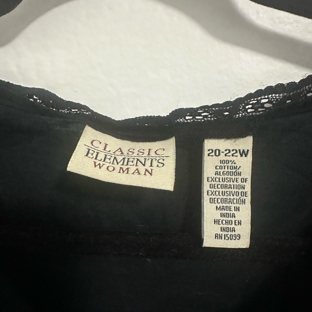Classic Elements Woman Black Lace Trim Top, Size 20-22W - Picture 9 of 12